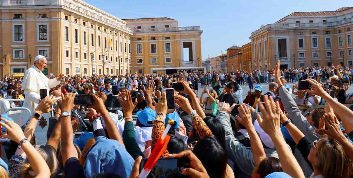 001_001_001_25_04_21_papa_francesco